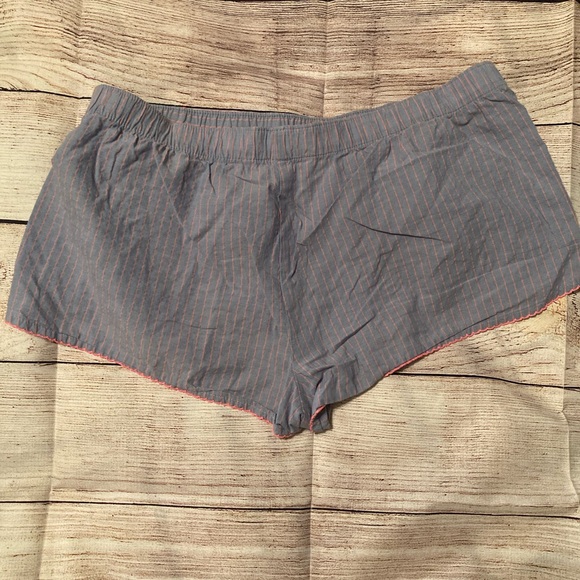 Victoria secret pajama shorts size small - Picture 5 of 5